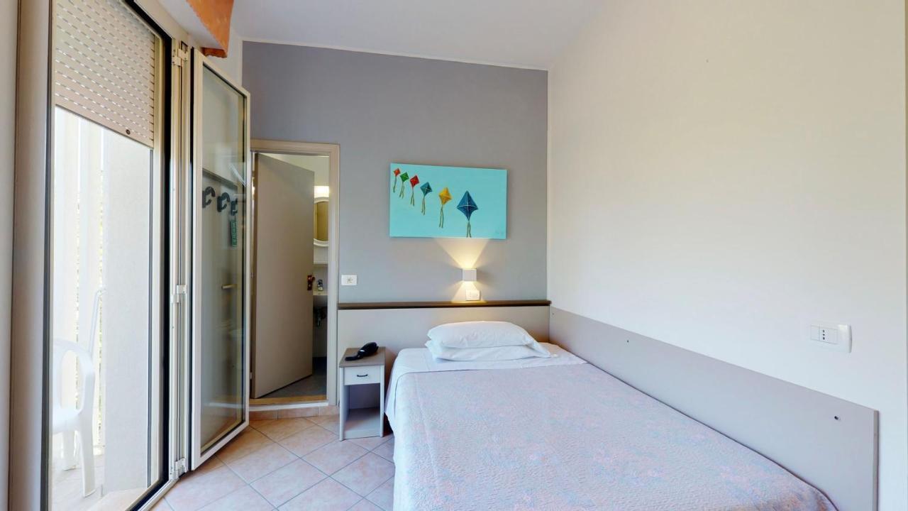 Excelsior Hotel 3*